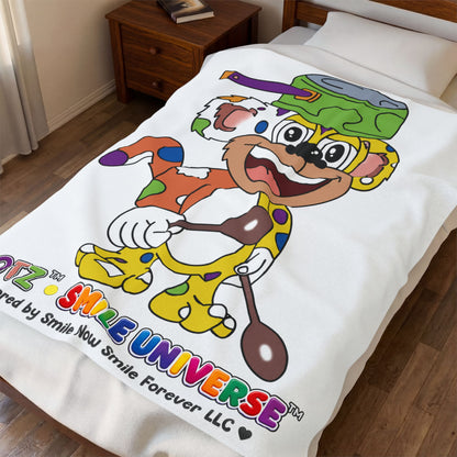 Potz™ Velveteen Plush Blanket – Playful Graphic Throw | Smile Universe Collection